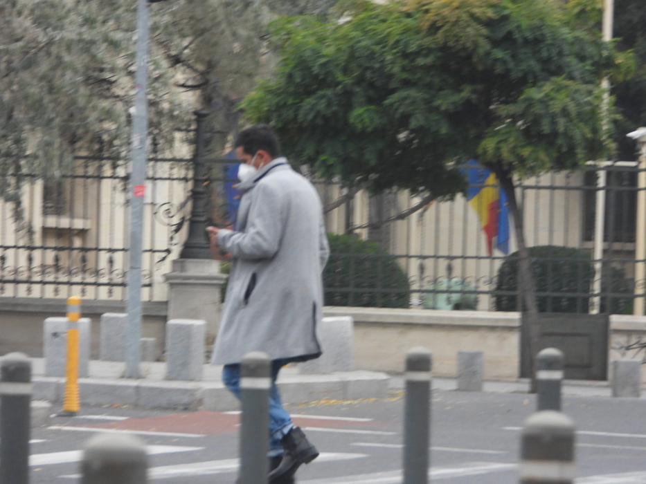 Lucian Viziru e mereu pe fugă