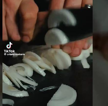 Chef Orlando Zaharia, desființat pe TikTok! Imaginile cu juratul de la Antena 1 s-au viralizat rapid: ”Ce facem cu unghiile la un asemenea bucătar?!”