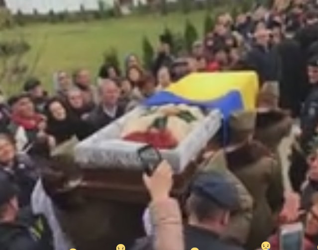 Sicriul Stelei Popescu, scos din biserică