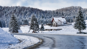 Anuntul facut de meteorologi in aceasta dupa-amiaza! Stratul de zapada are 2 centimetri, temperaturile cu scazut sub 0 grade