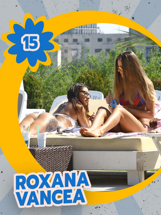 TOP 30 de vedete care şi-au etalat picioarele lungi şi bronzate la piscină. Blonde, brune și roșcate sunt complet dezinhibate!