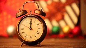 Ce înseamnă când te uiți la ceas la fix