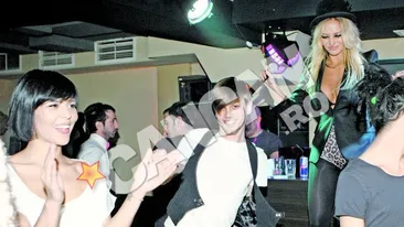 I-a fost dor sa danseze alaturi de Delia Matache! Andreea Popescu a urcat pe scena alaturi de fosta sefa