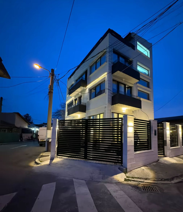 Tzancă Uraganu' și-a scos la vânzare vila din Sectorul 5. Cum arată locuința pe care cere 240.000 de euro