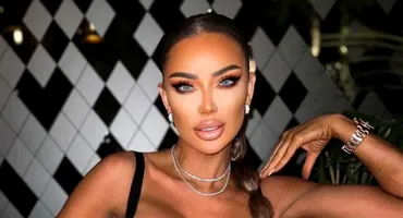 Bianca Drăgușanu a cauzat un accident în parcarea unui mall! Ce s-a întâmplat când s-a dat jos: „Nu cumva voiai să mă iei și la bătaie?”