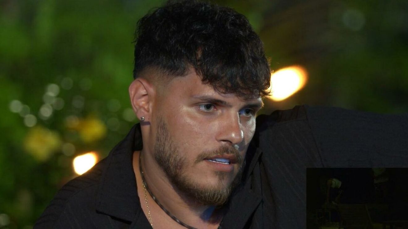 Andrei Lemnaru l-a amenințat pe Teo după ce a văzut scena intimă dintre el și Ella Vișan la Insula Iubirii: ”Îl joc în picioare!”