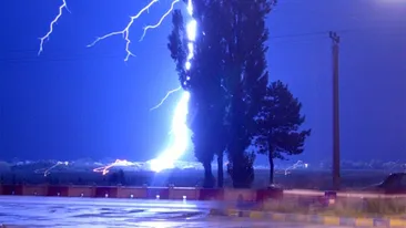 Vești rele de la meteorologii Accuweather: Se strică grav vremea începând cu 25 mai, în toată România