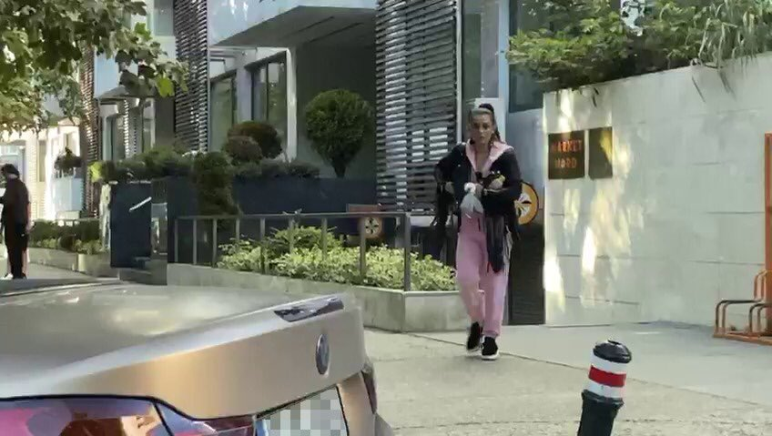 Alexia Eram pare că a luat în greutate