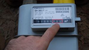 Ce riscă românii care nu dau indexul la gaze şi nu îşi plătesc factura până la data scadentă