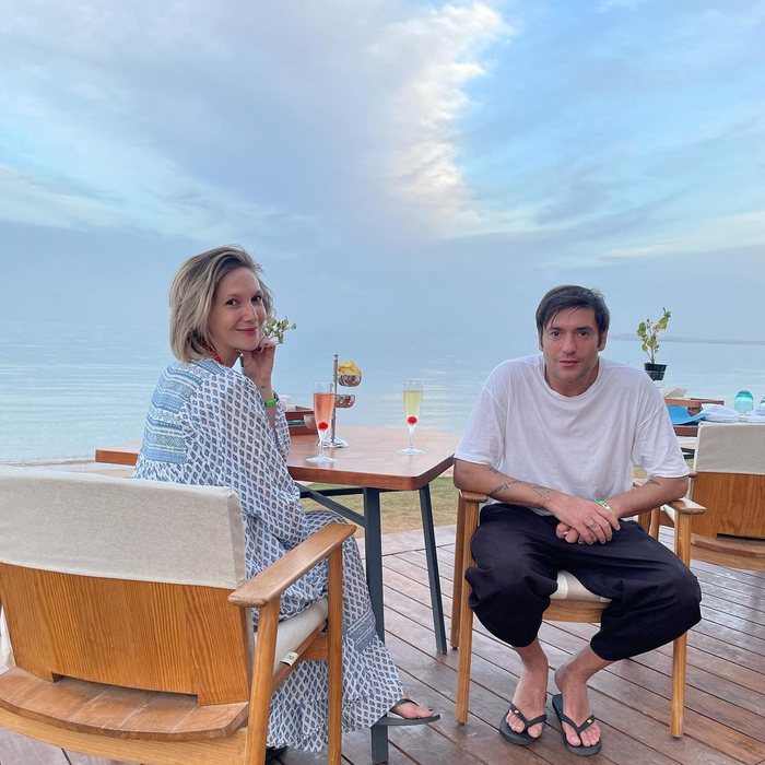 Ce salariu are Adela Popescu la Pro TV? Dar să vezi cât ia Radu Vâlcan de la Antena 1! Cine aduce mai mulţi bani în casă