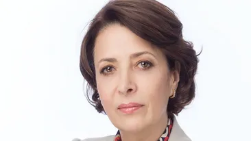 Regina scaunelor auto vrea sa tina pasul cu ultimele tendinte in moda. Se urca in avion si… afla cum se informeaza