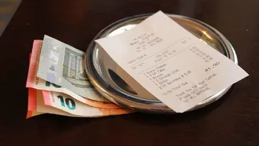 Legea a fost aprobată. Ce se întâmplă cu bacșișul de la 1 ianuarie 2023