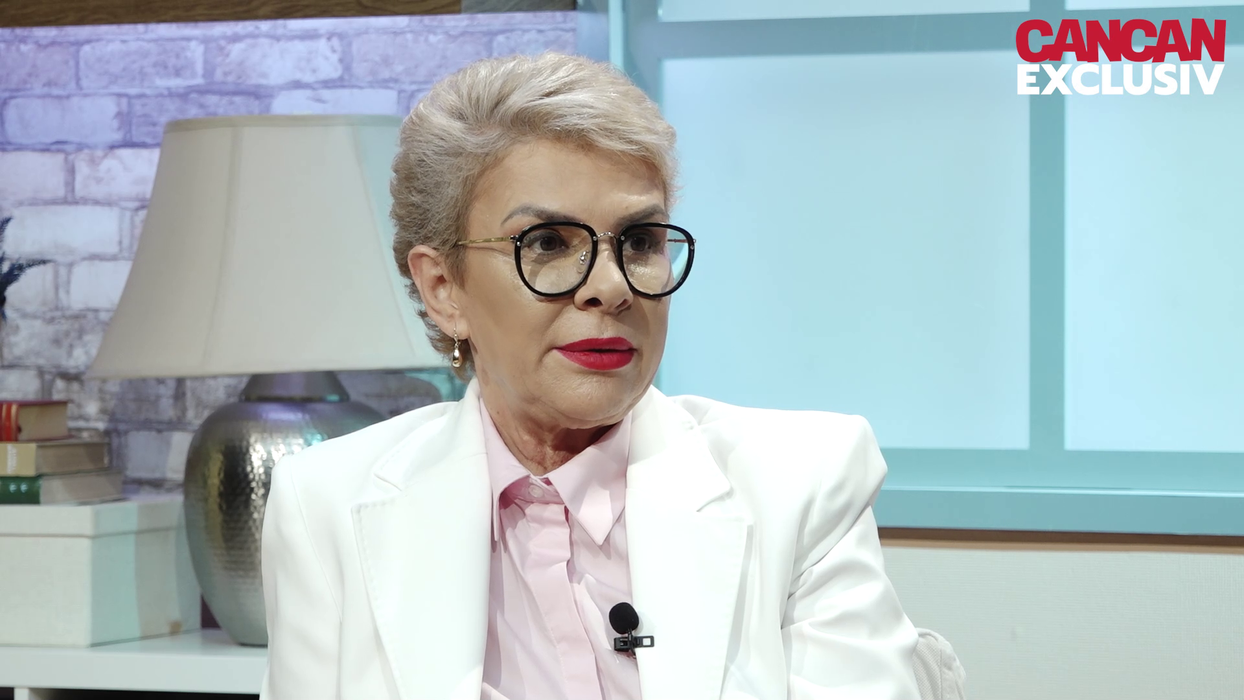 Teo Trandafir și Ilinca Vandici pot fi urmărite la “Follow us!”, pe Kanal D2, de luni până joi, între orele 15 și 16:30 (Foto: captură video)