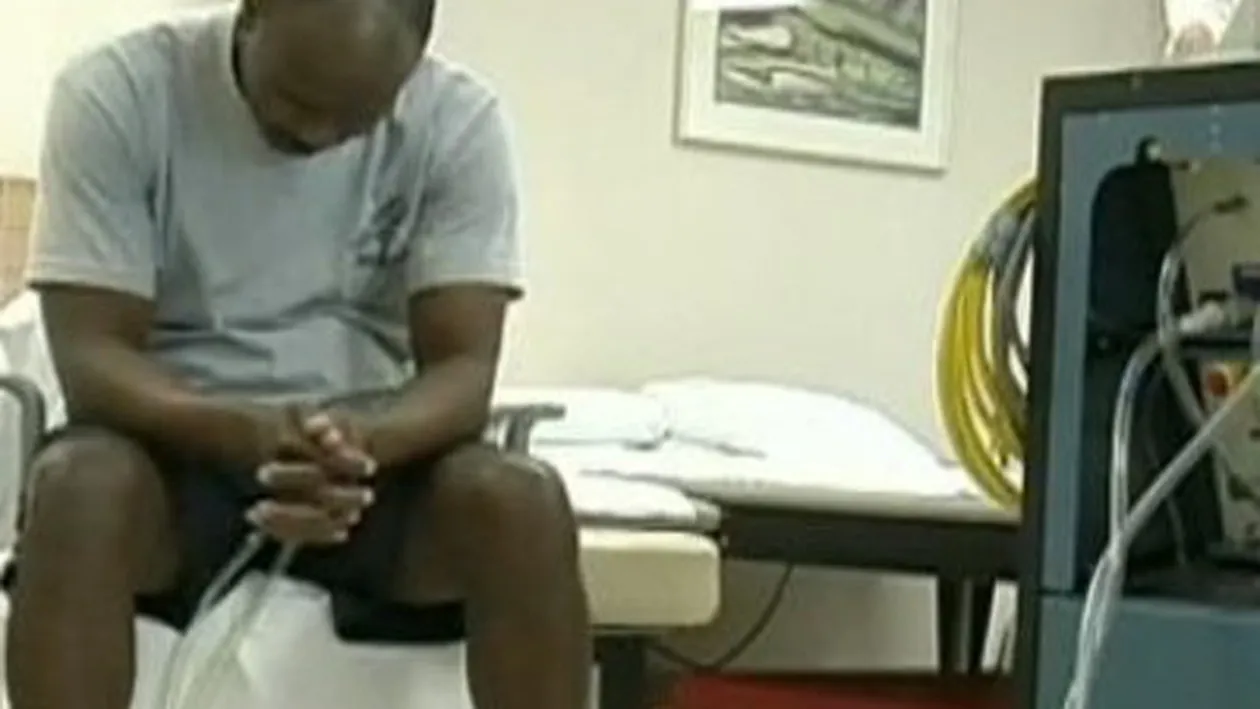 INCREDIBIL Un american traieste datorita inimii pe care o are in rucsac!