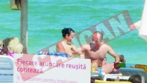 Nu se satura de sanii iubitei