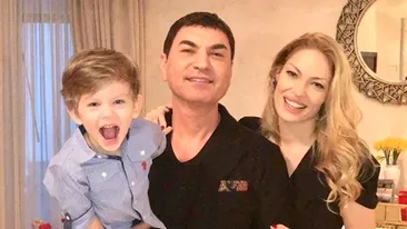Cum s-au pozat Cristi Borcea și Valentina Pelinel în prima zi de grădiniță a fiului lor