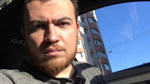 Am intrat în posesia dosarului de la Judecătorie. Fiul guvernatorului Băncii Naţionale, acuzat de atitudine iresponsabilă: "Nu înţelege gravitatea faptei"