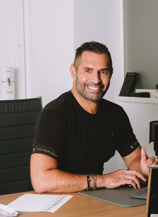 Medic estetician, ucis în plină zi în cabinetul său din Marbella. Dr. Alexander nu a mai putut fi salvat