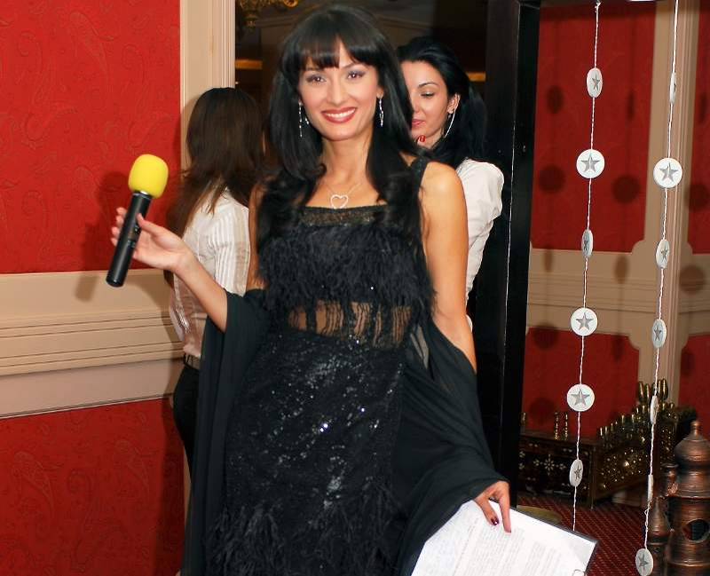 Anca Țurcașiu, de nerecunoscut, după schimabarea de look. Cum arată blondă și cu breton: „Asta da reinventare”