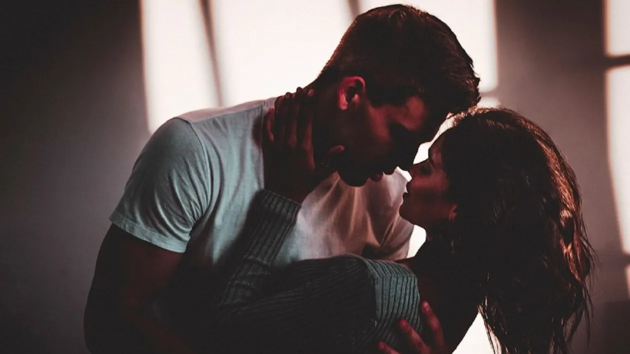 Poveste parcă desprinsă dintr-un scenariu de film. Și-a trădat amicul, după ce a făcut amor cu sora acestuia. Motivul te va șoca!