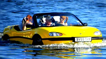 Se plimba cu masina-amfibie de 168.000 de euro