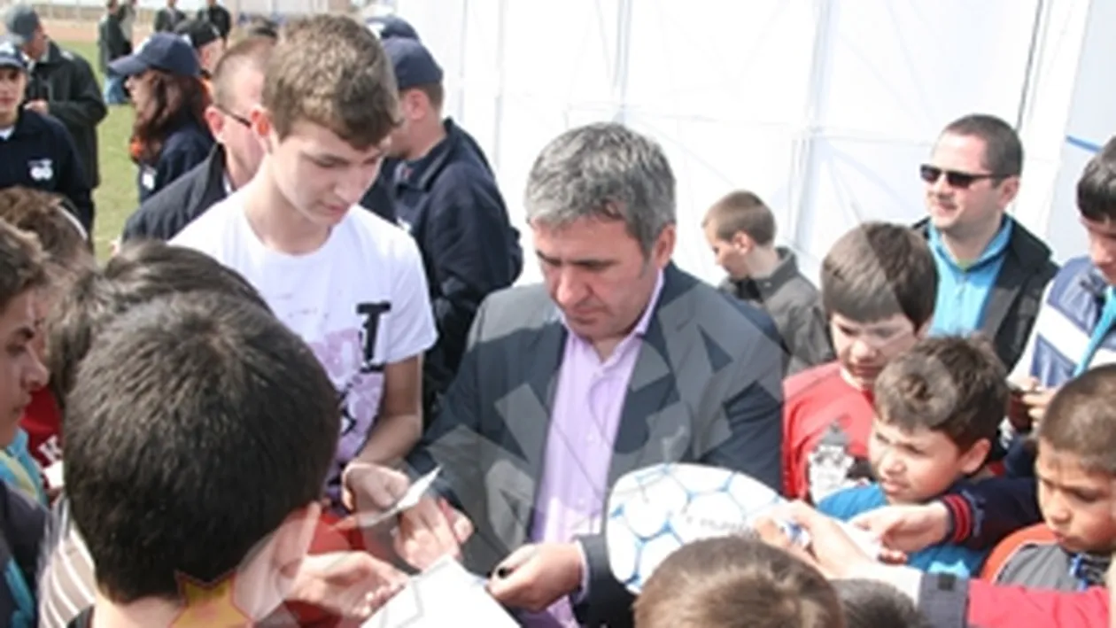 Hagi, cu ochii pe viitorii mari fotbalisti ai Romaniei