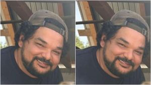 Povestea emoționantă a românului adoptat care și-a regăsit mama biologică după 34 de ani. Motivul pentru care a fost despărțit de cea care i-a dat viață