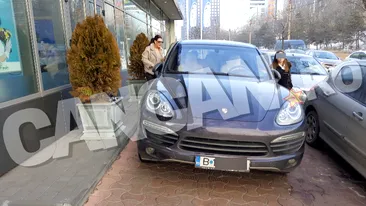 Oamenii au sunat la Poliţie! Imaginile cu acest Porsche au fost realizate azi, în Bucureşti!