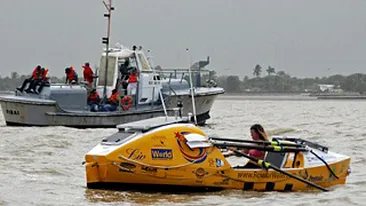 A traversat Atlanticul vaslind