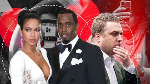 Valetul care nu a clipit lângă Diddy rupe jurământul tăcerii! Face dezvăluiri șocante despre petrecerile de coșmar ale cântărețului: ”Pregăteam ulei de bebeluși și lumânări în camerele de hotel”