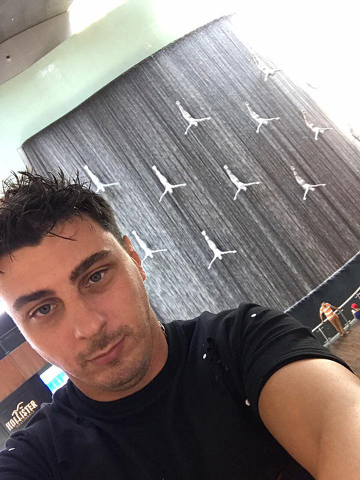 Victor este şoferul sexy-impresarei şi o iubeşte la nebunie pe Nuţi