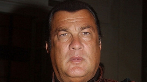 Steven Seagal este indragostit de Romania! Ce a declarat celebrul actor de la Hollywood despre mancarea traditionala romaneasca!