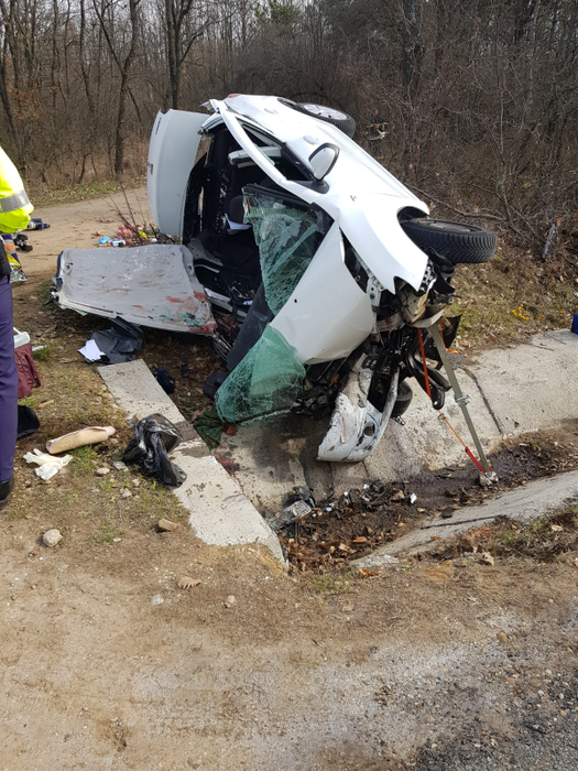 Accident grav pe DN 56. Două persoane şi-au pierdut viaţa