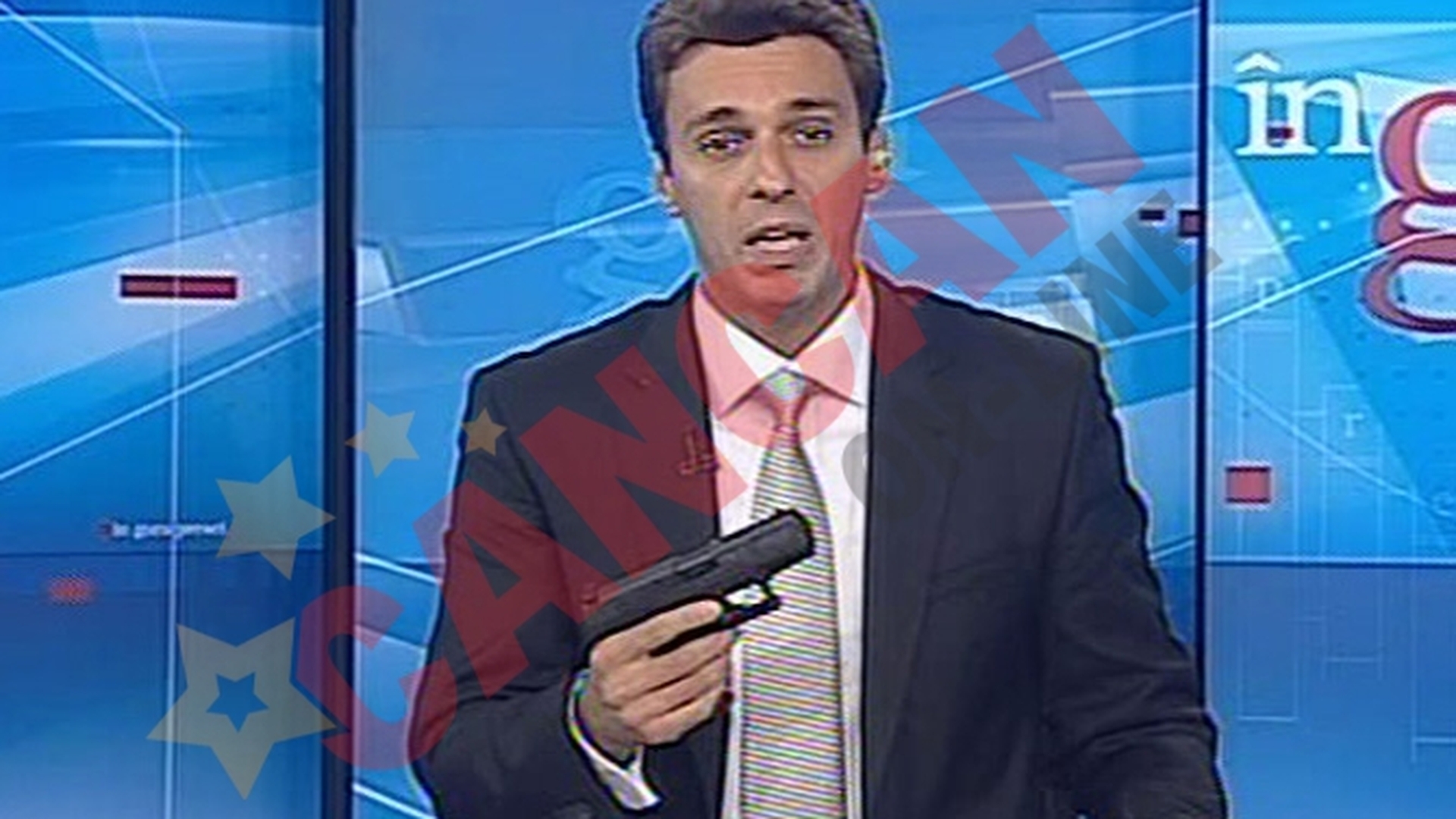 Mircea Badea, greu de ucis! Are mereu pistol la el, l-a aratat in emisiune
