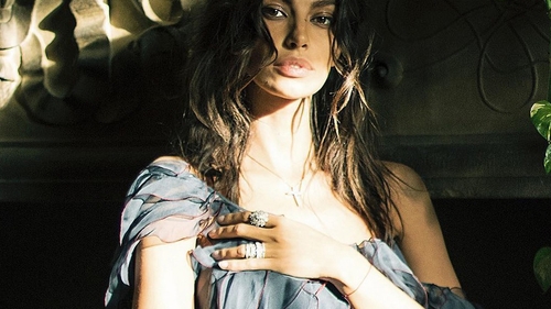 MĂDĂLINA GHENEA mai are puţin şi devine mămică, dar nu poate dormi noaptea! Vedeta s-a trezit că e prinsă într-un scandal