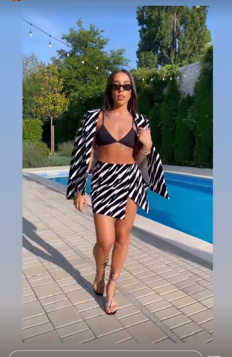 Roxana Ionescu și Tinu Vidaicu, petrecere de nuntă așa cum au visat: “Casă de piatră, superbilor”. Cea de-a doua rochie de mireasă a vedetei este spectaculoasă | FOTO & VIDEO