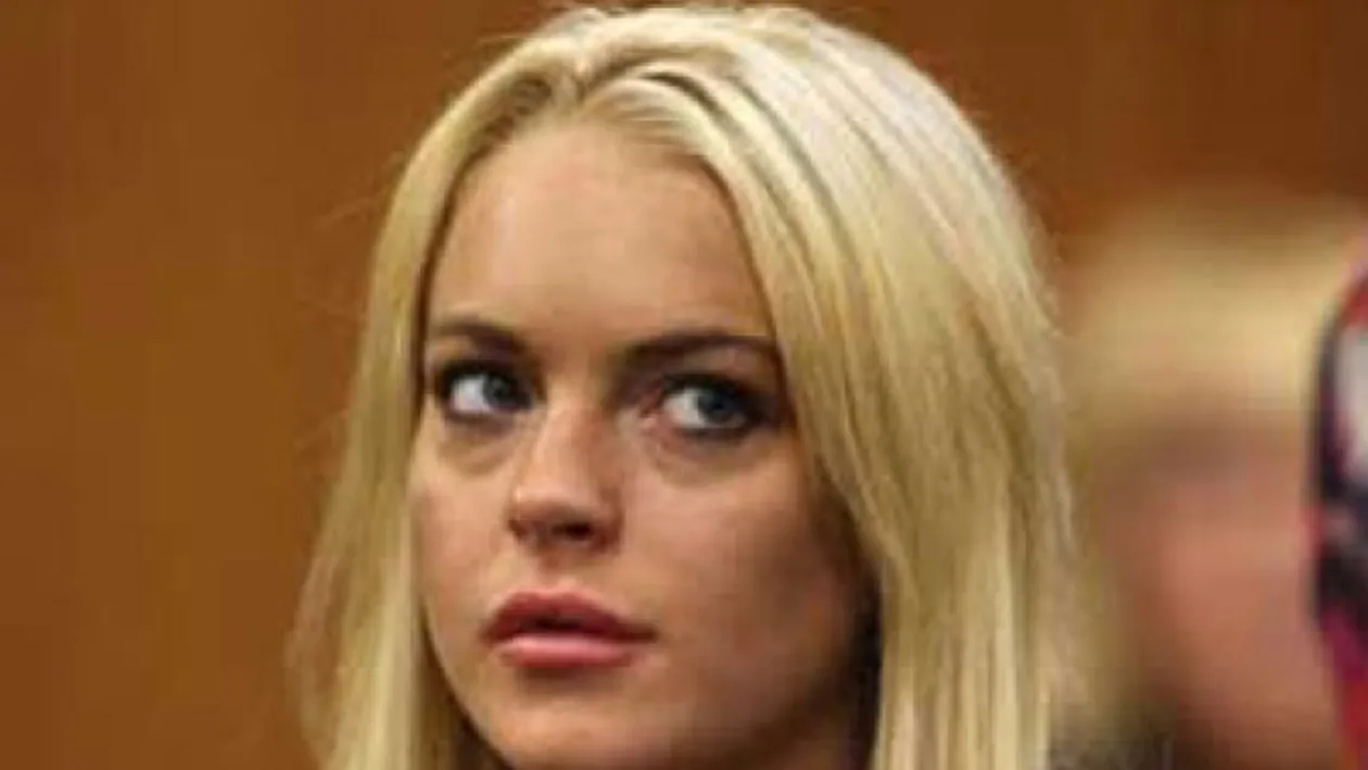 Strategia ciudată a lui Lindsay Lohan de a scăpa de fani! Uite ce a putut să facă, în mijlocul unui club