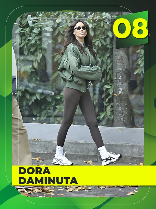 TOP 15 vedete care au renunțat la lucrurile scumpe pentru un accesoriu de câțiva lei. Memelușa, Delia și Ruxandra Luca au lansat noul trend al verii
