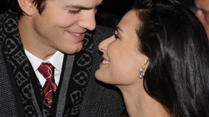Demi Moore: "Eu si Ashton suntem parteneri egali in relatia noastra, nu exista diferenta de varsta!"