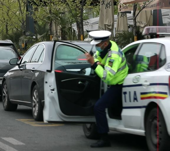 Cătălin Moroșanu, tras pe dreapta de un echipaj