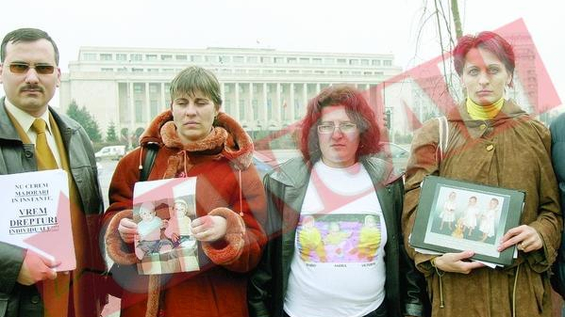 Mamicile gemenilor, din nou in strada
