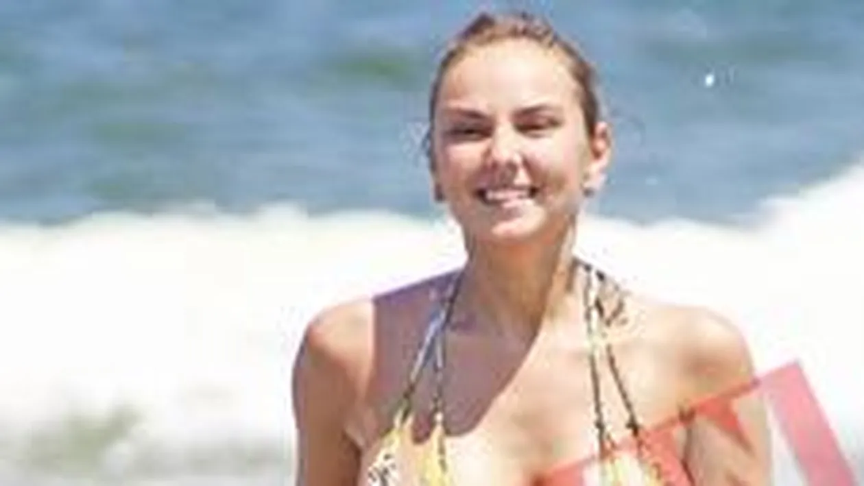 Roxana Ionescu s-a lansat cu ski-jet-ul pe Dunare