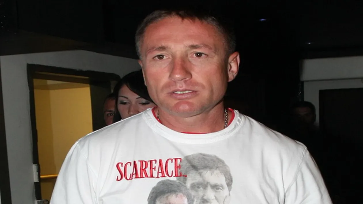 Fostul iubit al Simonei Sensual si-a facut tatuaje de mafiot! Vezi aici ce si-a desenat pe piele!