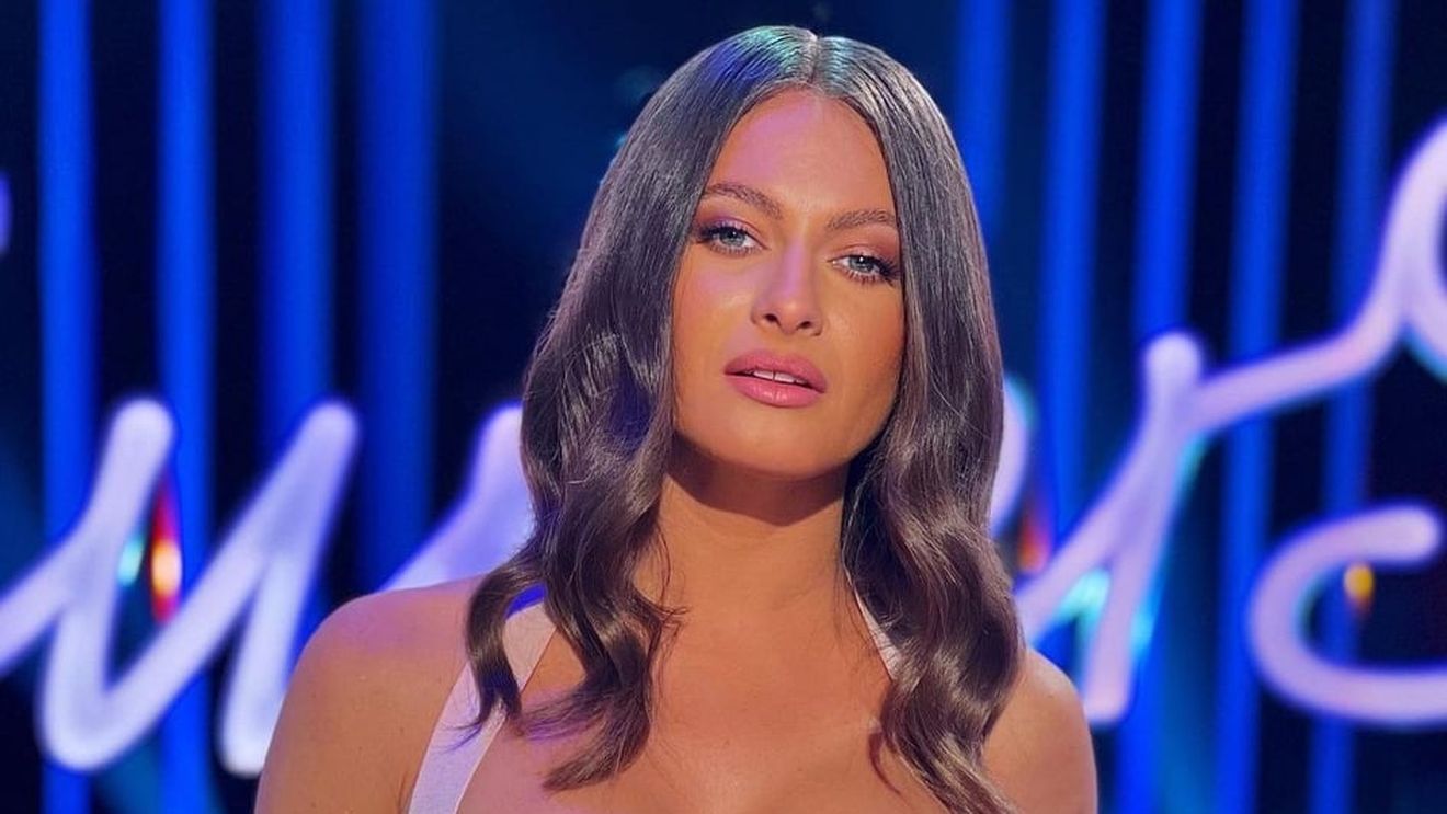 Raluka a vorbit despre cea mai grea perioadă din viaţa ei. De ce a vrut artista să se izoleze de toată lumea: "Am făcut tot ce era de făcut"