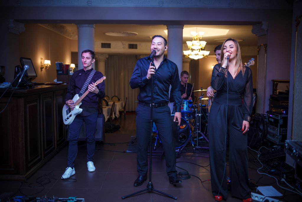 Ștefan Stan și trupa sa, în concert