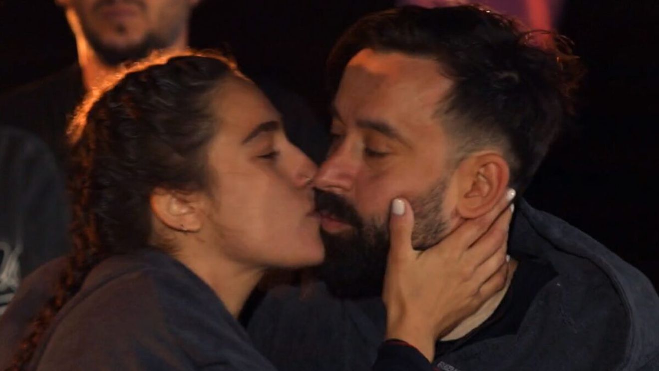 Cum arată casa în care locuiesc Maria Pitică și Oase, câștigătorii Power Couple? Bucătăria este decorată într-un stil special