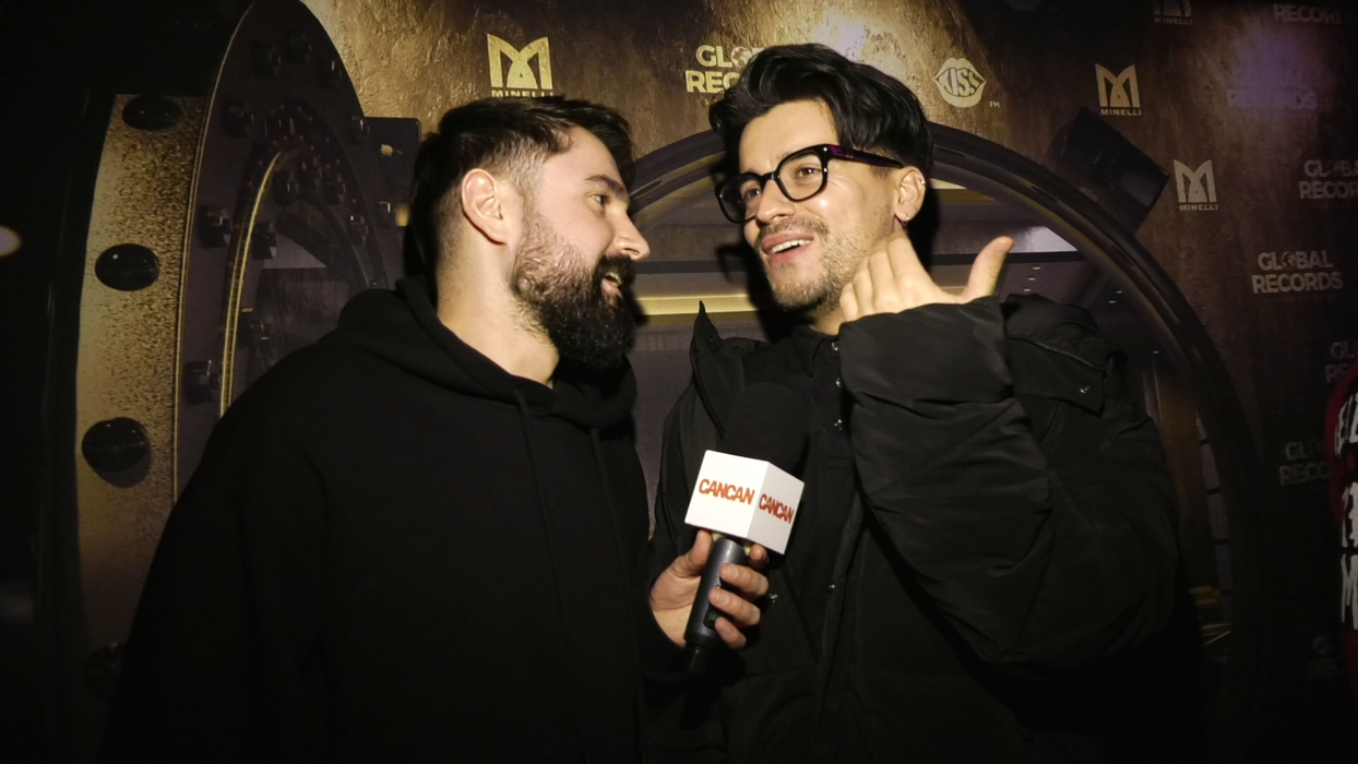 WRS: "Am cunoscut-o astăzi pe doamna Anca Țurcașiu. Arată senzațional, eram cu Emilian, nu puteam să vorbim cu ea, nu puteam să ne concentrăm. Eu am o problemă acum, cum faci un compliment unei femei mai în vârstă?" (Foto: captură video)