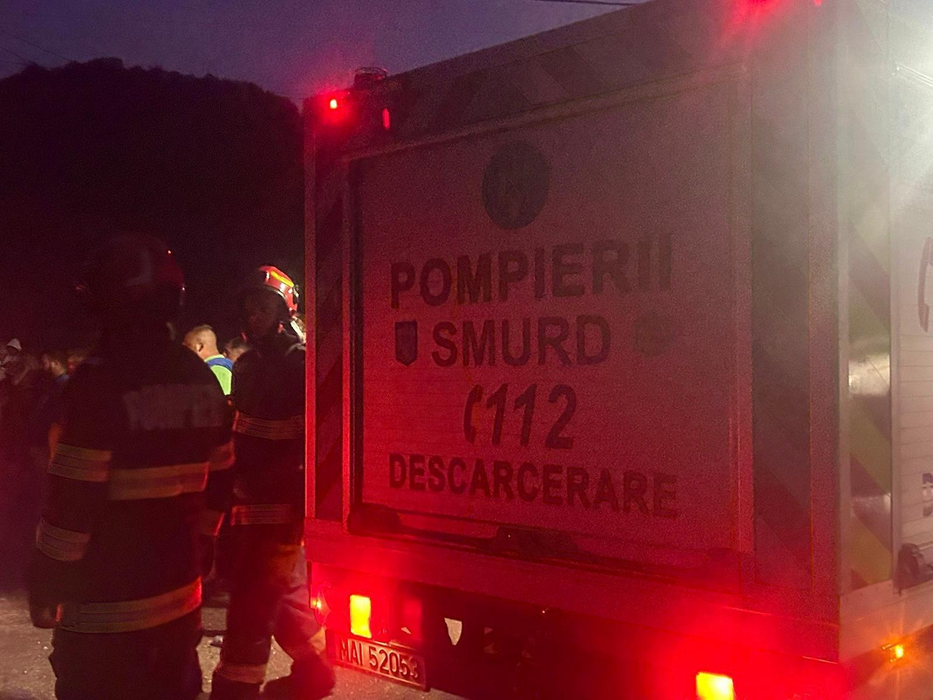 El este tânărul care a murit strivit de un acoperiș în Argeș, în timp ce încerca să se adăpostească de furtună. Octavian avea doar 18 ani