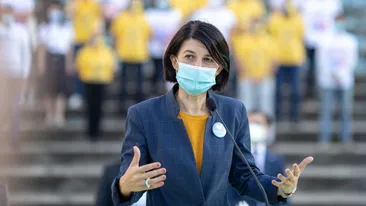 Federația Sindicatelor din Ministerul Muncii a declanșat greva japoneză. Ce acuzații i se aduc Violetei Alexandru