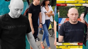 “Tăurașul” din Piatra Neamț a revenit în “arenă”. De data asta, controversatul Emi și-a ținut “prada”, strâns, de mână